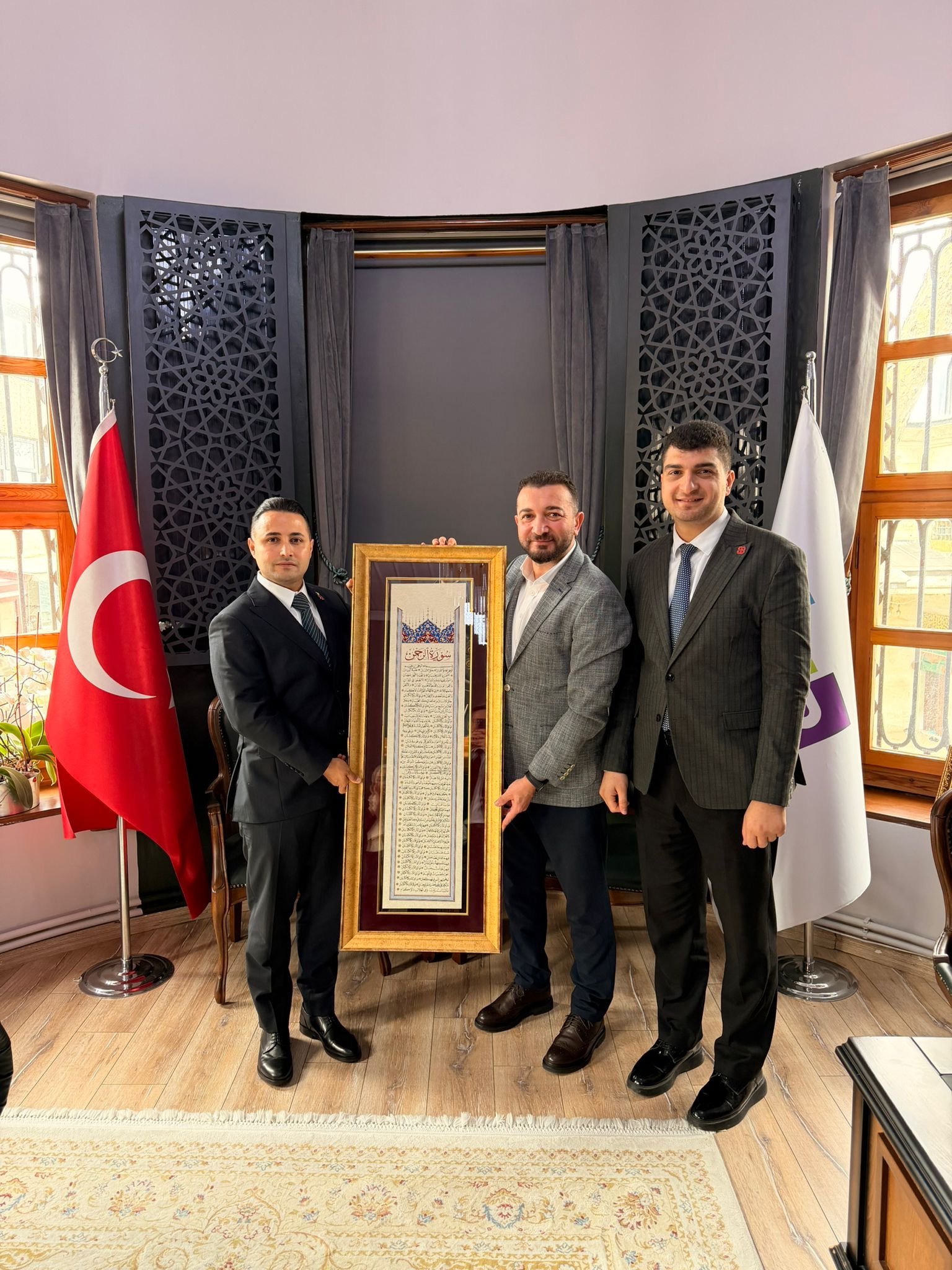 MÜTEVELLİ HEYETİ BAŞKANIMIZ VE GENEL BAŞKANIMIZDAN TGSP BAŞKANI USTAOSMANOĞLU’NA ZİYARET
